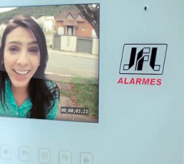 Descubra as funções do videoporteiro e potencialize sua segurança